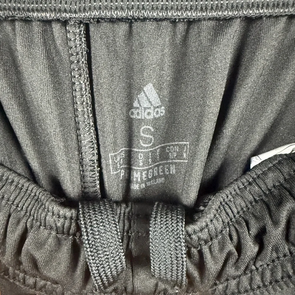 Adidas Men's Black Striped Retro Tech Shorts Small